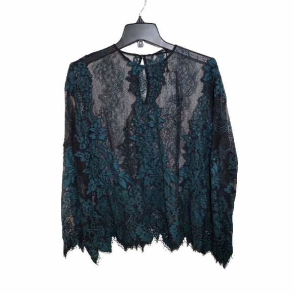 Zara Tops - Zara NWT  Emerald lace top  (M)